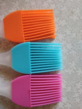 Load image into Gallery viewer, Silicone Pastry Brush-Kitchen Accessories-Tupperware 4 Sale